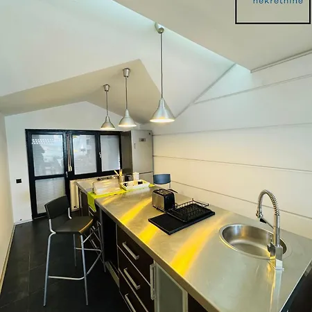 Lux Mary Apartment Nis